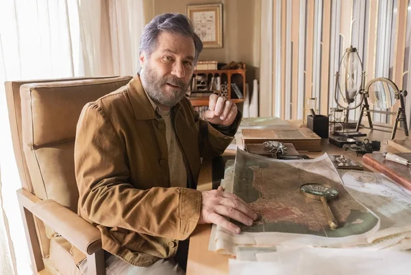 Foto colorida de César (Leopoldo Pacheco), em Fuzuê - Metrópoles