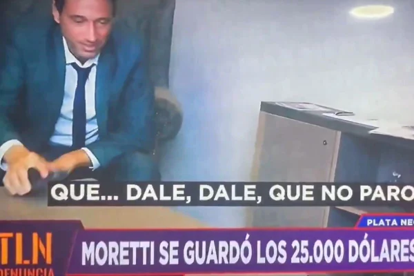 Imagem mostra presidente do San Lorenzo recebendo dinheiro de propina