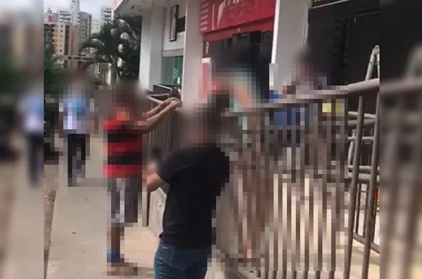 Vídeo: jovem acusa homens de importunação sexual e acaba detida