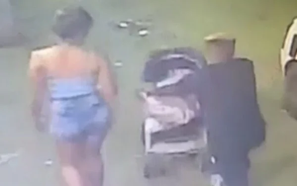 Jovem é preso suspeito de matar amigo que carregava filho em carrinho