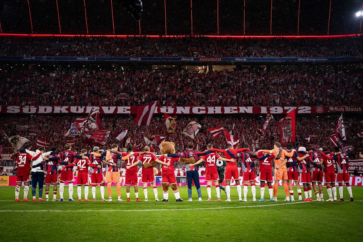 Bayern 5 x 1 Stuttgart Bayern 5 x 1 Stuttgart