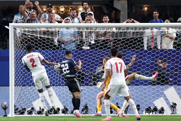 Jornais europeus repercutem eliminação da Inglaterra na Copa do Mundo - destaque galeria