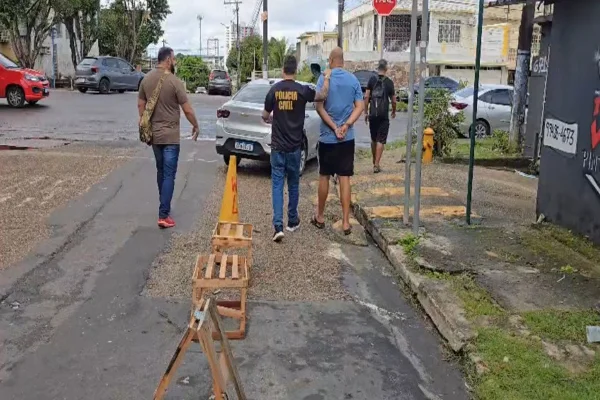 Pastor, pai de santo e gerente de banco davam golpe em professores