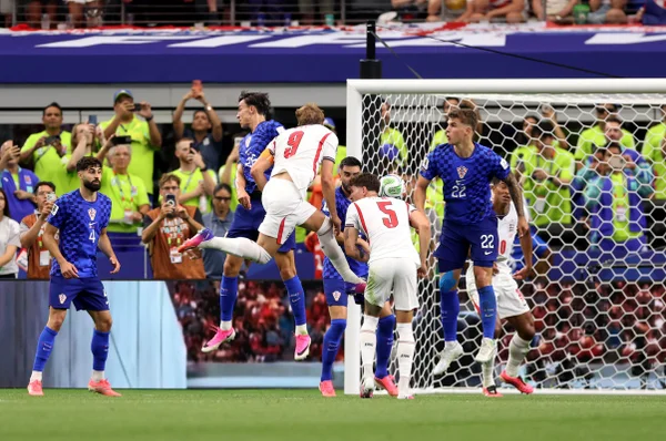 Com dois de Kane, Inglaterra vence Croácia por 4 x 2 na Copa do Mundo