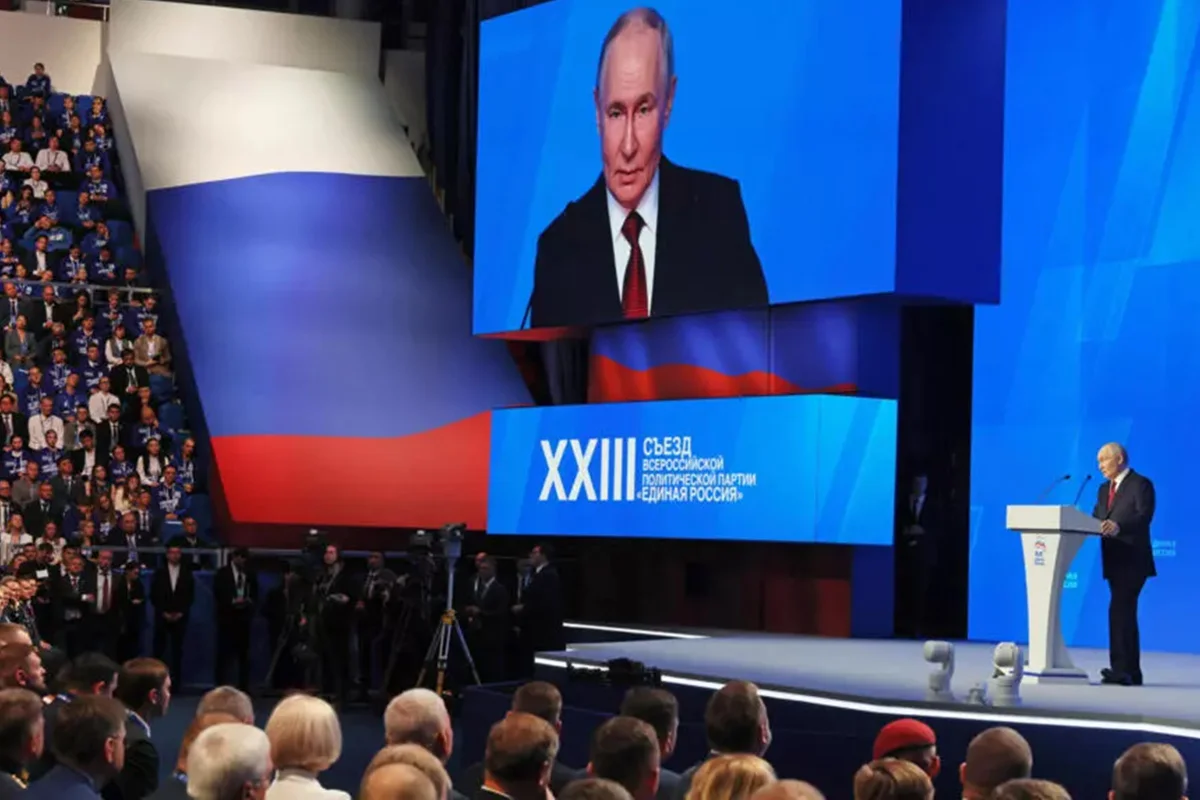 Putin reconhece 'período difícil' na guerra contra Ucrânia após onda de ataques a refinarias e infraestruturas essenciais