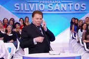 Silvio Santos ao telefone Silvio Santos ao telefone