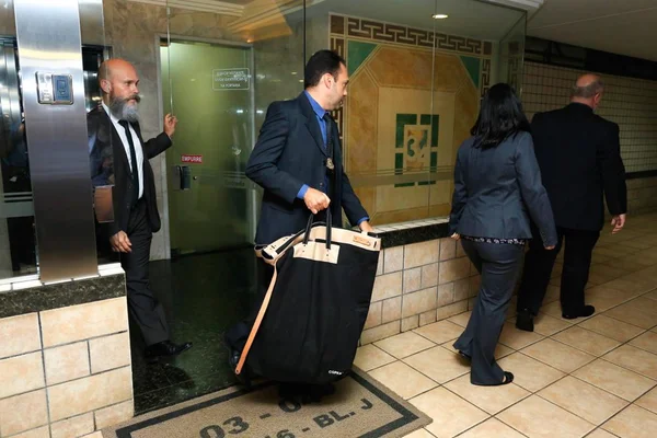Após pedido de Gilmar Mendes, PF faz buscas em endereços de Janot