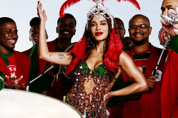 Anúncio de Anitta como Rainha de Bateria da Grande Rio divide opiniões - Metrópoles