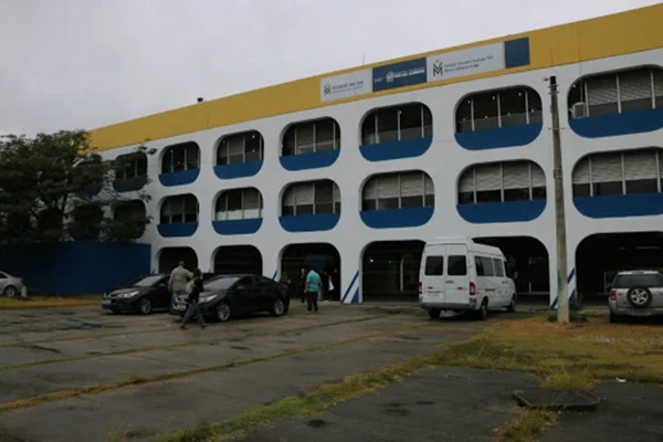 PT avalia encerrar escolas cívico-militares em governo Lula