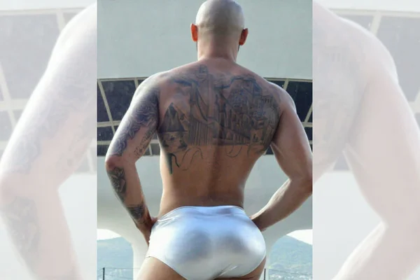 Bumbum de 116cm brilha no escuro em novo ensaio do Mister Bumbum