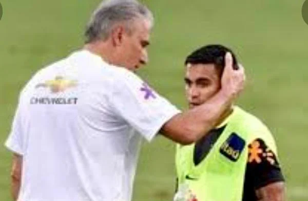 Dudu “chuta a canela” de Tite e fica ainda mais longe da Copa