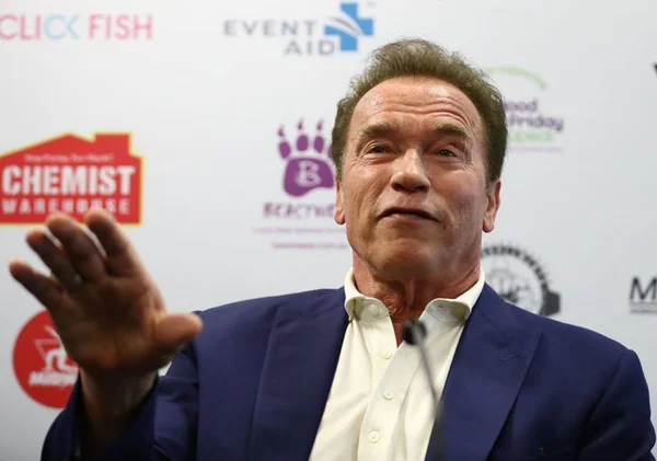 Netflix dá mais detalhes sobre série de ação de Arnold Schwarzenegger