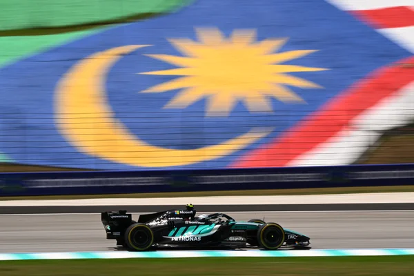 F1: líder do Mundial, Mercedes busca segunda vitória da história na Malásia
