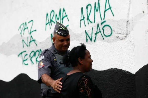 Silmara Moraes: cozinheira usou freezer para salvar vidas em Suzano