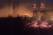 Foto colorida de um dos carros queimados após homem incendiar casa e veículos de ex-patrão