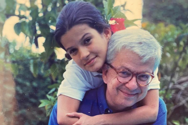Renato Machado e a filha, Duda Machado, em foto colorida - Metrópoles