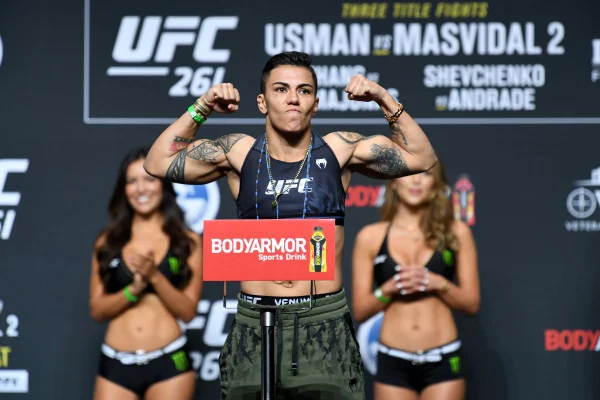 Jéssica Andrade luta no UFC 261