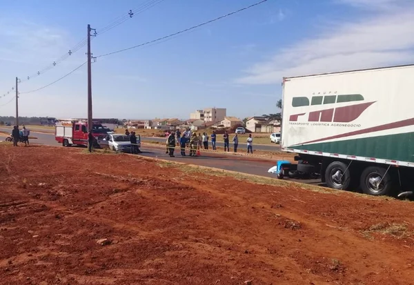 Motociclista morre após bater na traseira de caminhão no DF