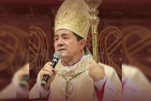 Em mensagens de WhatsApp, golpistas se passam por Dom Paulo Jackson