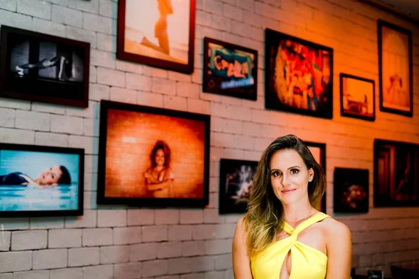 Fotógrafa Kakau Lossio lança exposição de nu artístico no Mercadito