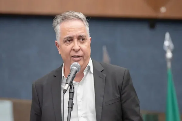 Damião veta projeto do PL sobre multa para porte e consumo de drogas
