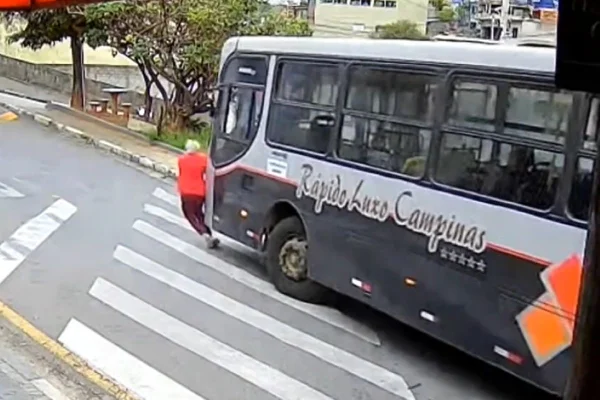 senhora é atropelada em Cajamar