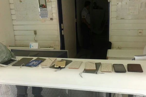 Golpista entregava pedaço de cerâmica em vez de celular no DF