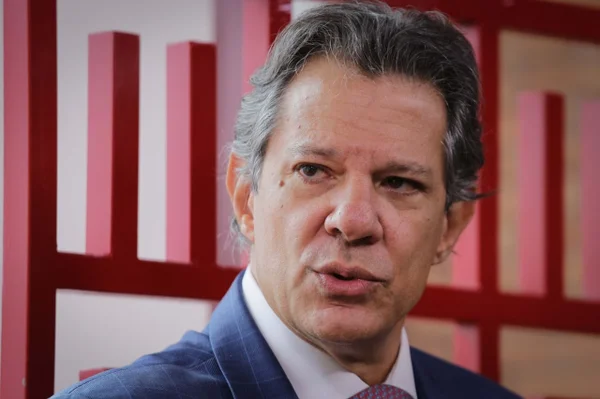 O ministro da Fazenda, Fernando Haddad, em entrevista ao Metrópoles - Metrópoles