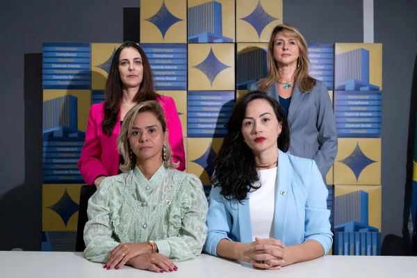 Mulheres ocupam maioria dos cargos de chefia na Controladoria do DF