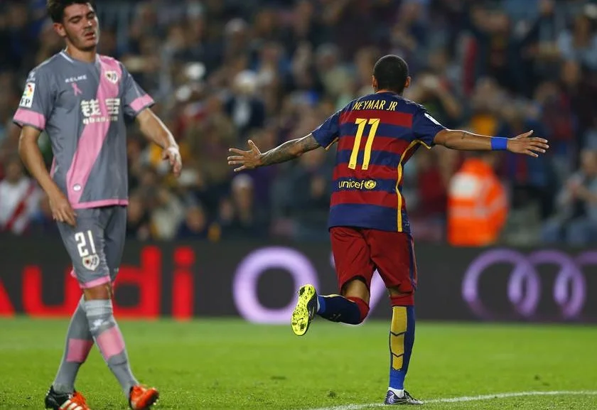 Neymar, adepto das transformações, muda de novo o visual. Confira - imagem 4 Neymar, adepto das transformações, muda de novo o visual. Confira - imagem 4