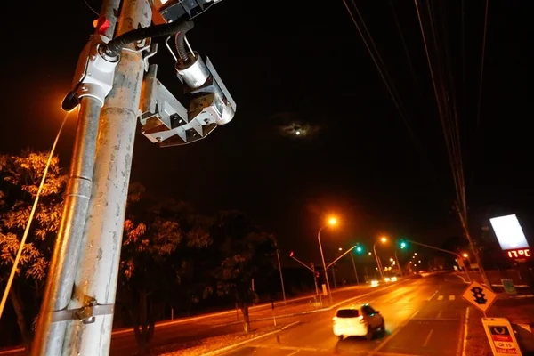 Com app, motoristas poderão ter desconto de 40% em multas do DER-DF