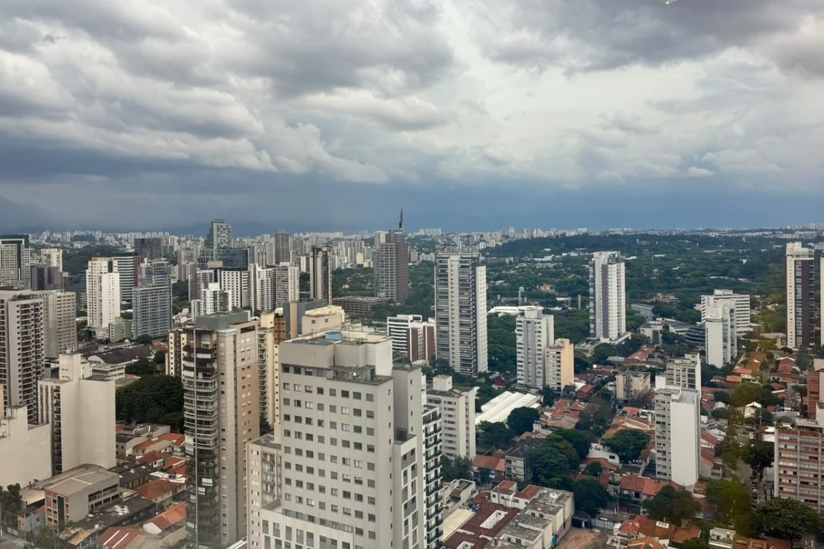 Capital e região metropolitana receberam alerta severo para chuva Capital e região metropolitana receberam alerta severo para chuva