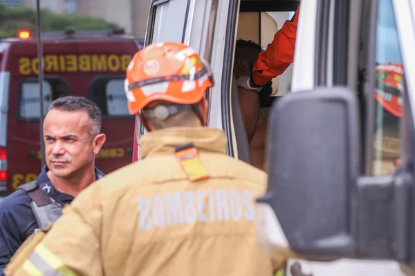 Em surto, homem tenta invadir sede do FNDE e é contido por seguranças