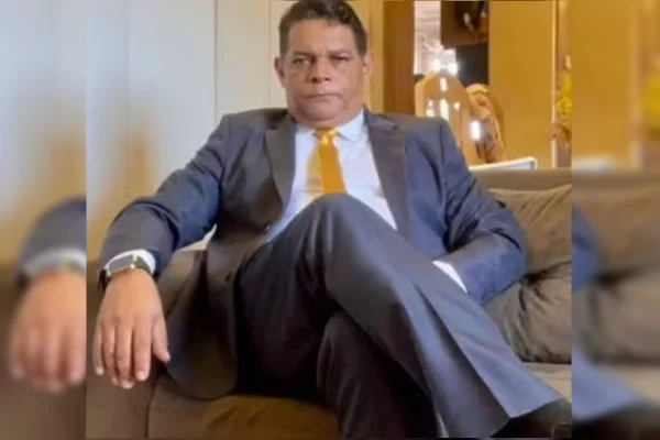 dvogado é morto a tiros dentro de carro no CE