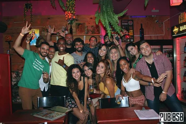 Carnaval de Brasília terá roteiro de pub crawl com bares e festas
