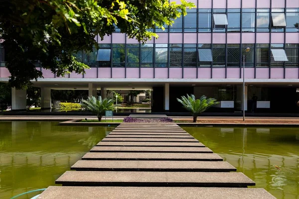 Além da Esplanada: os 6 prédios residenciais mais bonitos de Brasília