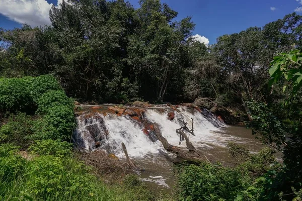 Cachoeira e área de 50 mil metros: veja fotos de chácara que teria motivado chacina