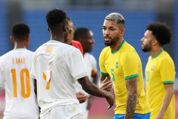 Brasil joga bem, domina o jogo, mas fica no zero com a Costa do Marfim