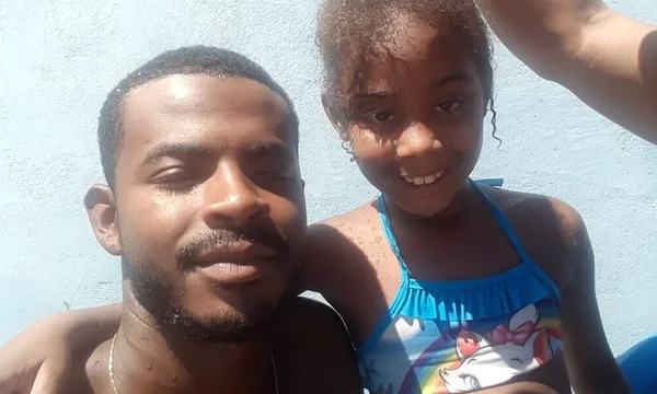 “Meu sonho acabou, minha família está destruída”, diz pai de menina baleada