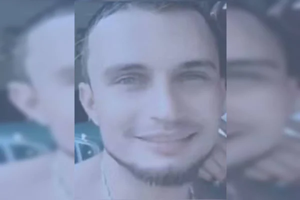 Quem era o homem que morreu ao dar “mortal” brincando com o filho