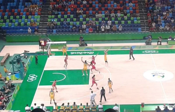 Sérvia passa Austrália e fará final do basquete masculino contra EUA