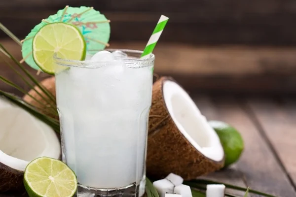 copo de água de coco
