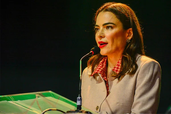Delegada Tatiana ficará na PF nos EUA