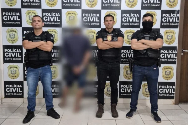Imagem colorida, Acusado de estupro é preso ao tentar subornar policias com R$ 20 mil - Metrópoles