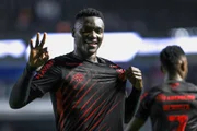 Athletico-PR venceu o Santos por 2 x 0 