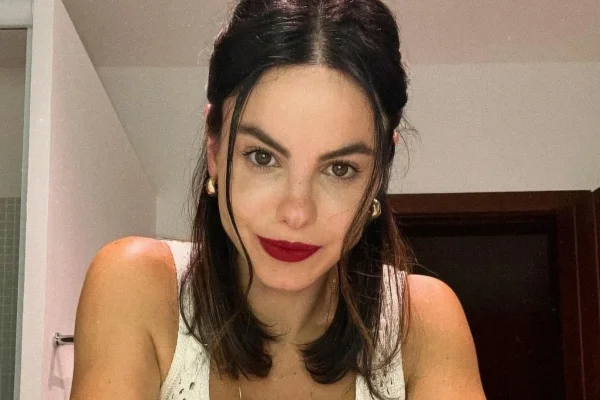Filho de Sthefany Brito sofre acidente e passa por cirurgia