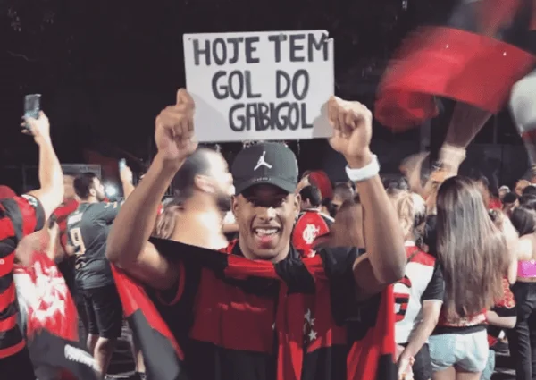 Paulo André Camilo é flamenguista