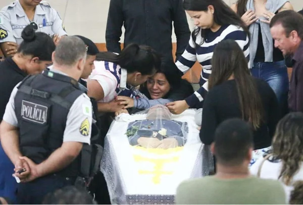 Namorada de PM morto por policial civil: “Volta para casa, meu amor”