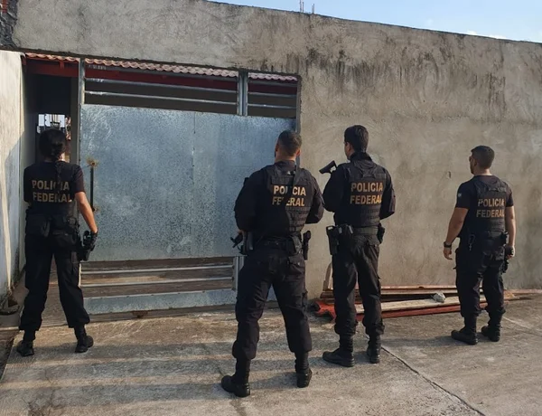 PF cumpre mandados contra suspeitos de atirarem contra servidores durante uma operação contra garimpos ilegais em abril deste ano