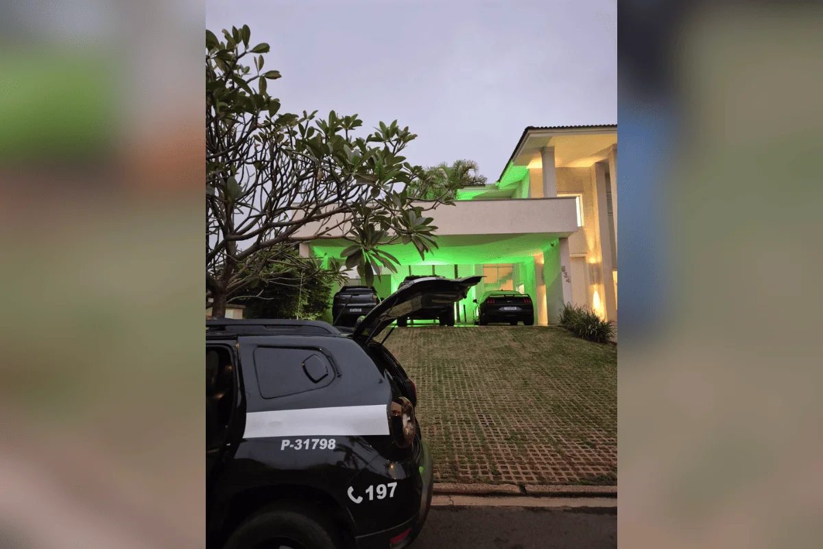 Empresário, mães e babás são presos por comandar rede de pedofilia Empresário, mães e babás são presos por comandar rede de pedofilia